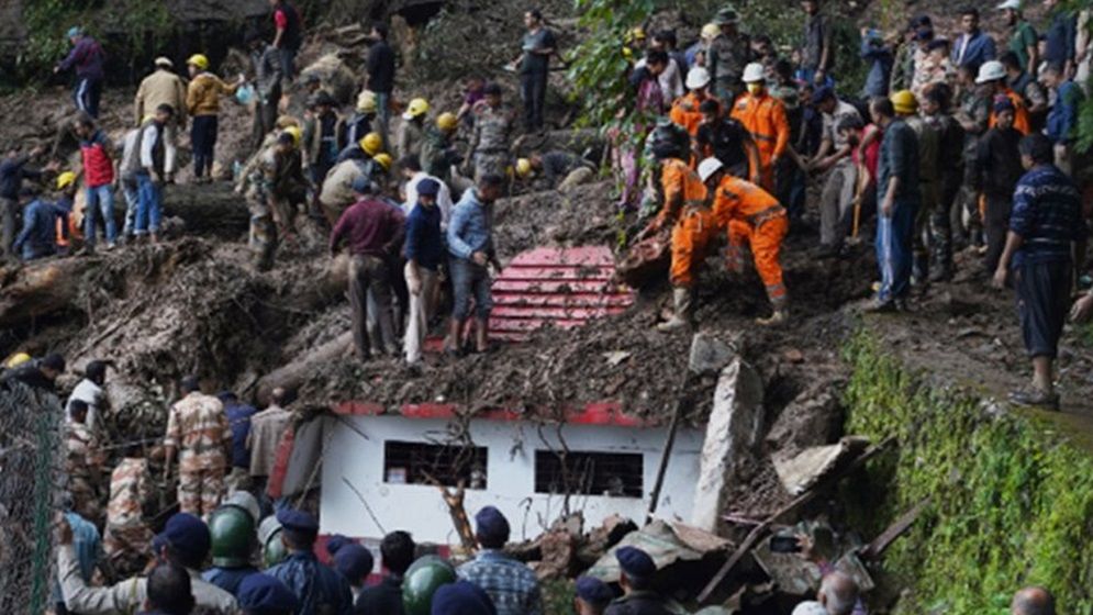 নেপালে ভূমিধসে ৩ শিশুসহ ৯ জনের মৃত্যু