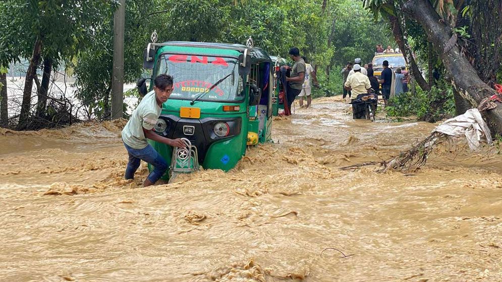 বন্যায় মৃত্যু বেড়ে ৫৯, বেশি মারা গেছে ফেনীতে