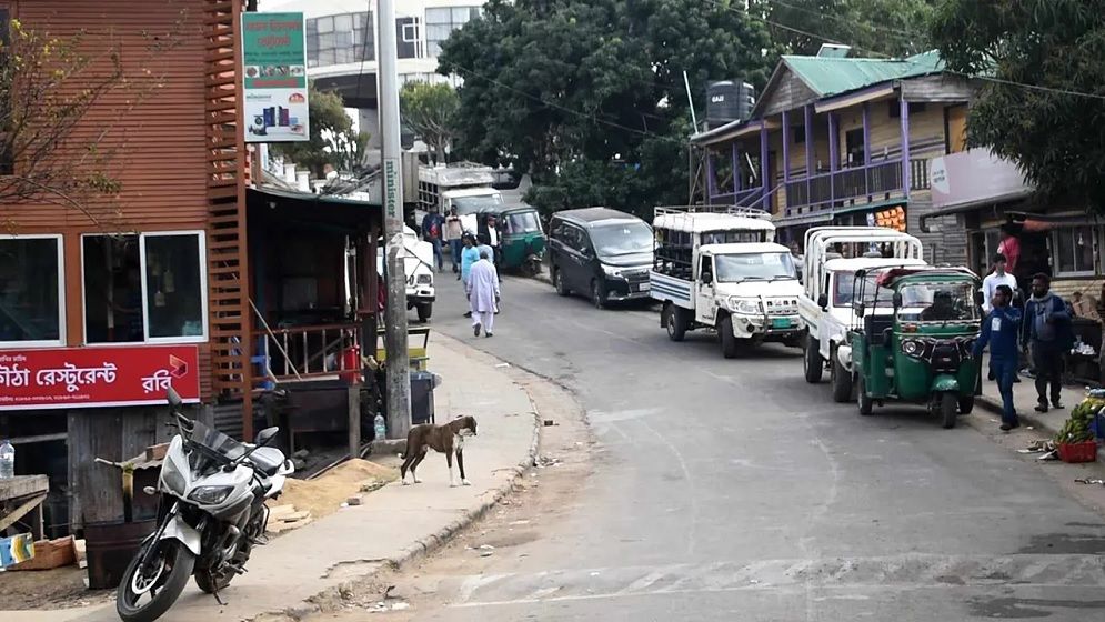 ফিরছেন সাজেকে আটকেপড়া পর্যটকরা