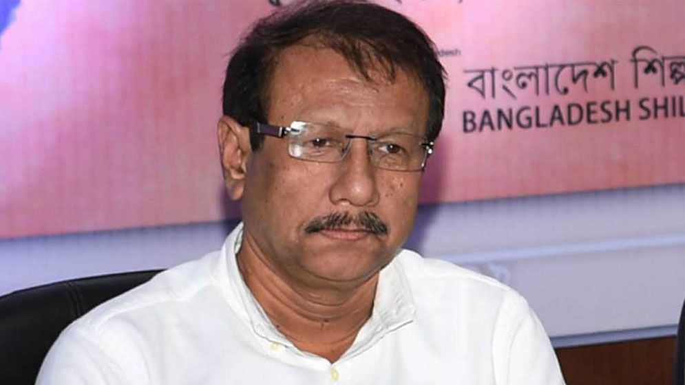 সাবেক প্রধানমন্ত্রীর মুখ্য সচিবসহ গ্রেপ্তার ৩