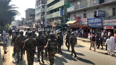 মিরপুর ও মহাখালীতে অটোরিকশা চালকদের সেনাবাহিনীর ধাওয়া