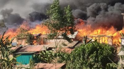 কক্সবাজারের উখিয়ায় রোহিঙ্গা ক্যাম্পে ভয়াবহ আগুন