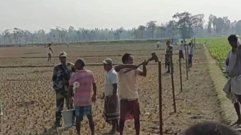 দহগ্রামে শূন্যরেখায় কাঁটাতারের বেড়া নির্মাণ, সীমান্তে উত্তেজনা