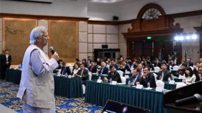 চীনা বিনিয়োগকারীদের বাংলাদেশে বিনিয়োগের আহ্বান প্রধান উপদেষ্টার