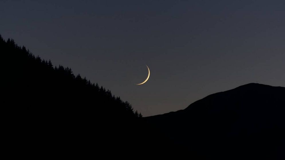 দেশের আকাশে চাঁদ দেখা গেছে, কাল থেকে রোজা শুরু