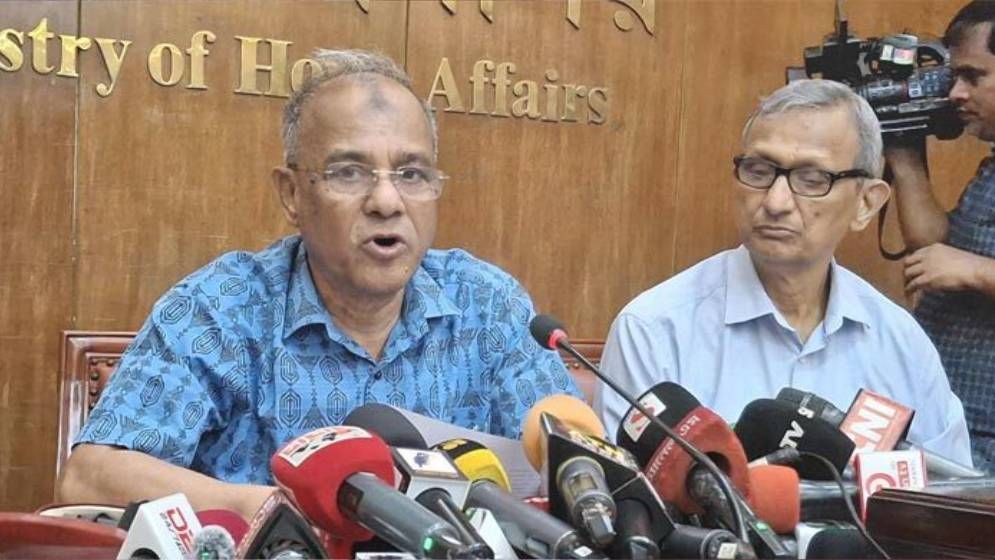 ৫ বছর ক্ষমতায় থাকা নিয়ে আমি কিছু বলিনি, জনগণ বলেছে: স্বরাষ্ট্র উপদেষ্টা