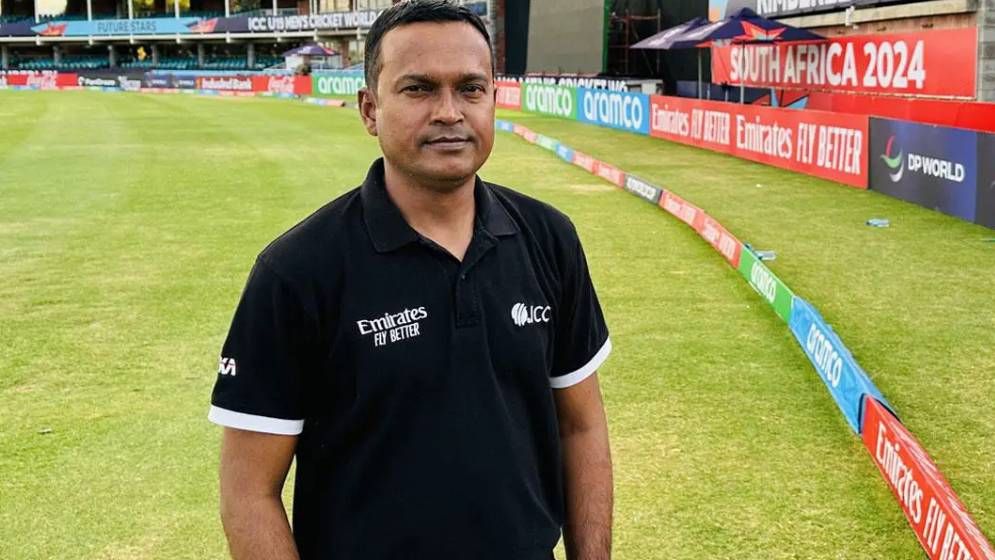 মাঠে অসুস্থ হয়ে হাসপাতালে আম্পায়ার সোহেল