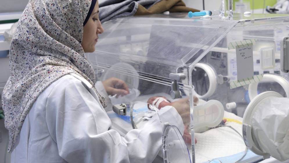 ওষুধের মজুদ সম্পূর্ণরূপে শেষ হয়ে গেছে গাজার হাসপাতালগুলোতে