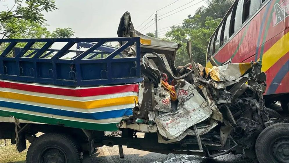 ঈদযাত্রায় ১৫ দিনে ৩৪০টি দুর্ঘটনায় ৩৫২ জন নিহত