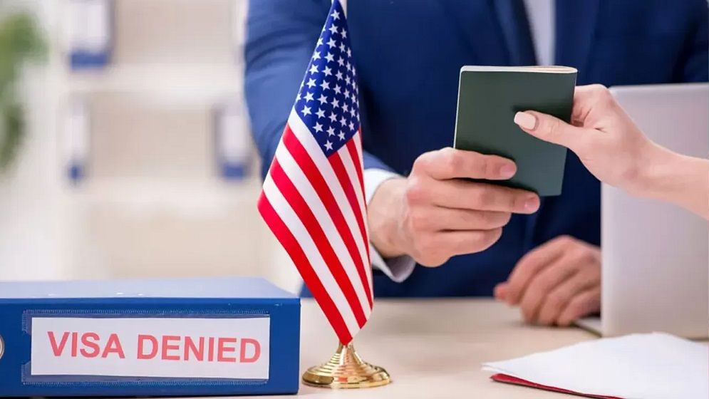 বিদেশি শিক্ষার্থীদের ভিসা বাতিল নিয়ে ট্রাম্প প্রশাসনের বিরুদ্ধে মামলা