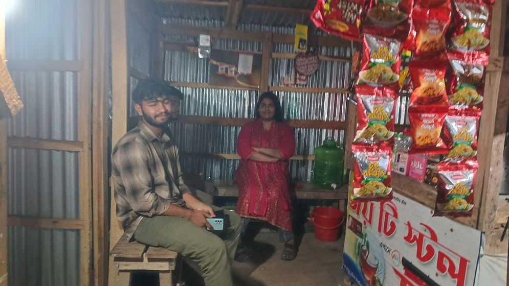 বরিশাল বিশ্ববিদ্যালয়ে চা খেতে গিয়ে আটক নিষিদ্ধ সংগঠনের নেত্রী