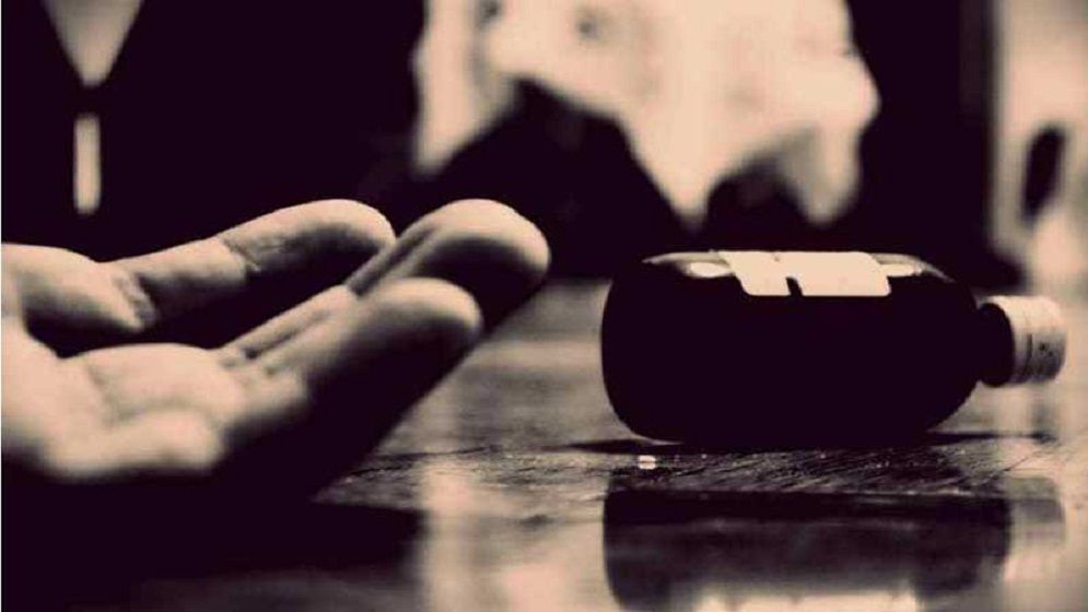 স্বামীর সঙ্গে ঝগড়ার জেরে বিষপানে অন্তঃসত্ত্বা কিশোরীর মৃত্যু