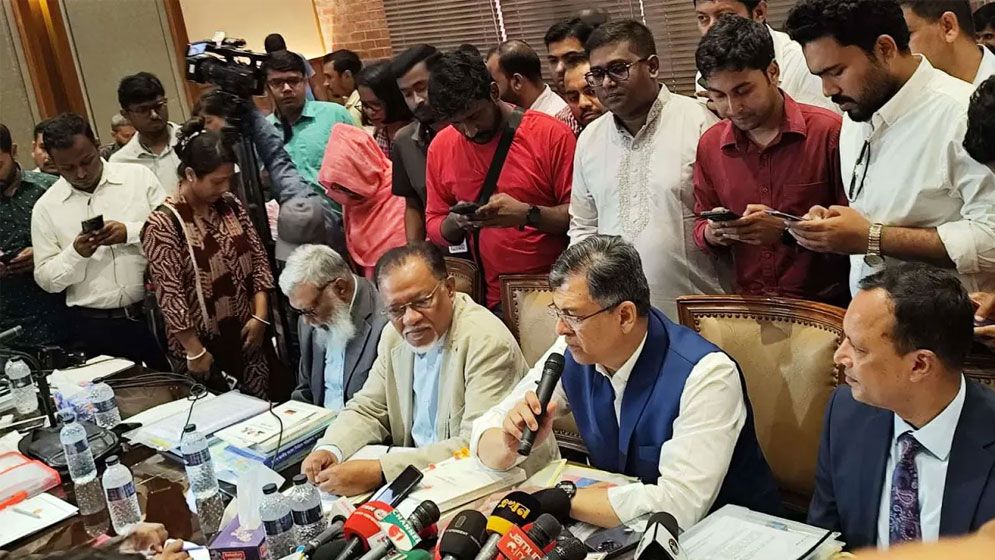 জাতীয় ঐকমত্য নিয়ে তাড়াহুড়ো নয়, সময় নিয়ে আলোচনা চায় বিএনপি