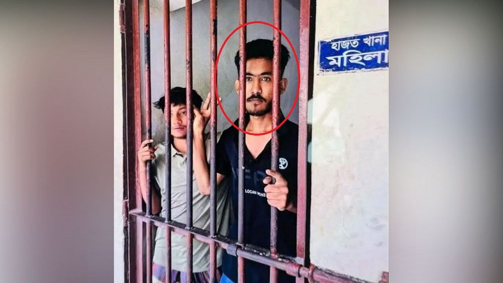 নিষিদ্ধ ছাত্রলীগ নেতার পরিবর্তে গ্রেপ্তার হলেন এসএসসি পরীক্ষার্থী ছোট ভাই