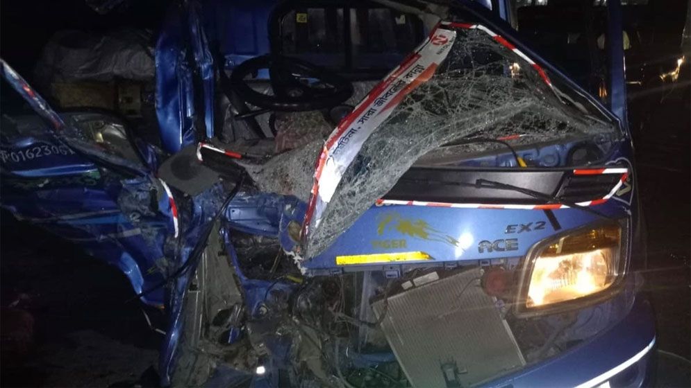 হবিগঞ্জে ট্রাক-পিকআপ সংঘর্ষে প্রাণ গেল চারজনের