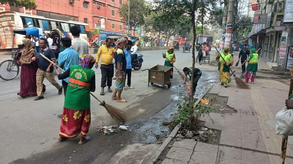 ঢাকা দক্ষিণ সিটি করপোরেশনের বিশেষ পরিচ্ছন্নতা অভিযান
