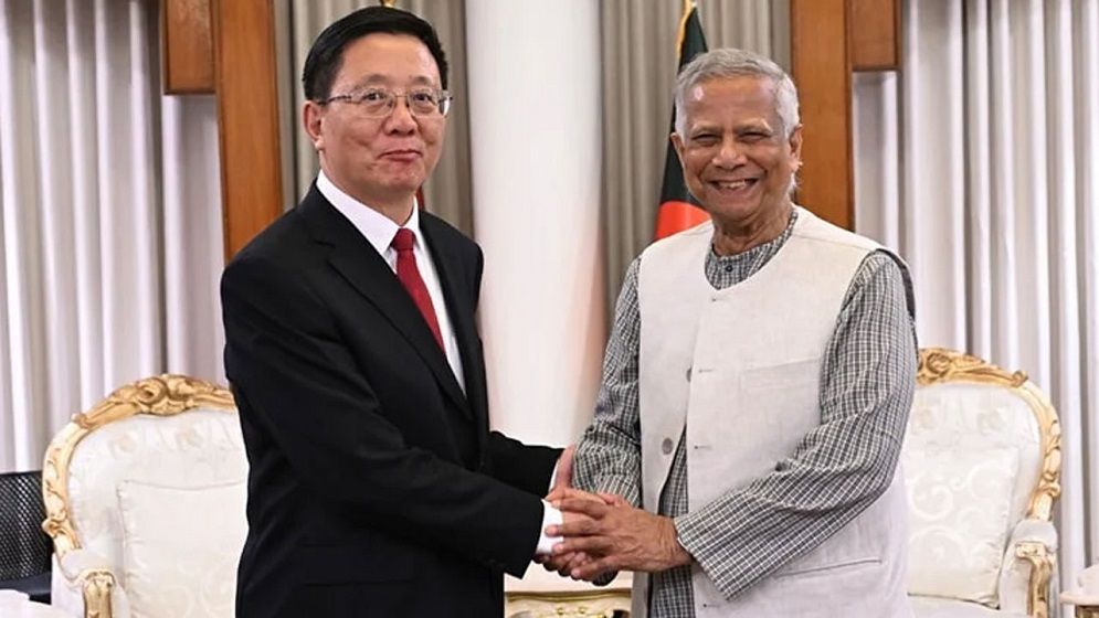 বাংলাদেশ-চীন দ্বিপাক্ষিক সম্পর্ক জোরদারের অঙ্গীকার প্রধান উপদেষ্টার