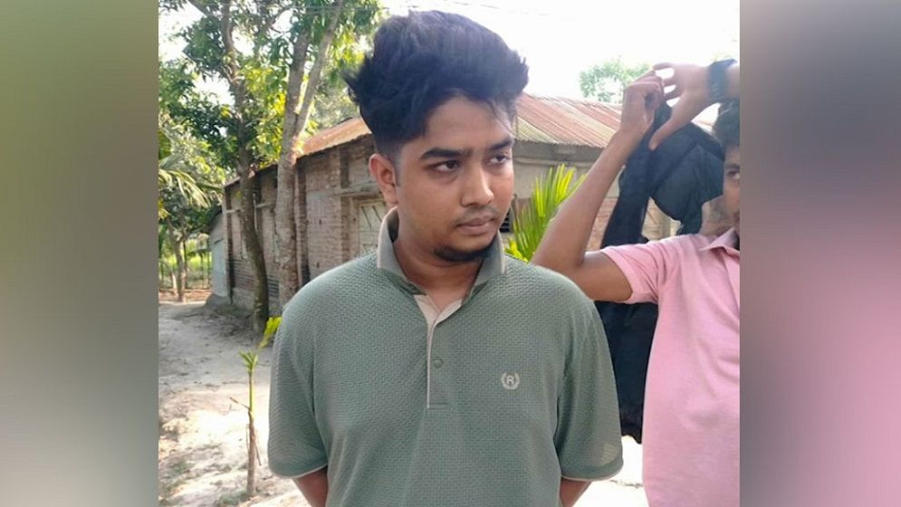 পারভেজ হত্যা মামলার প্রধান আসামি মেহেরাজ গাইবান্ধা থেকে গ্রেফতার