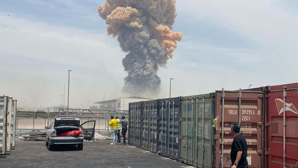 ইরানের বন্দর আব্বাসে ভয়াবহ বিস্ফোরণ