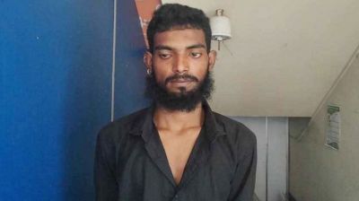 কুমিল্লায় নেশার টাকা না দেওয়ায় মাকে কুপিয়ে জখম করল ছেলে