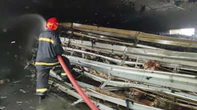 যশোরে আগুনে ভস্মীভূত আফিল ফার্মের ৪৫ হাজার মুরগি