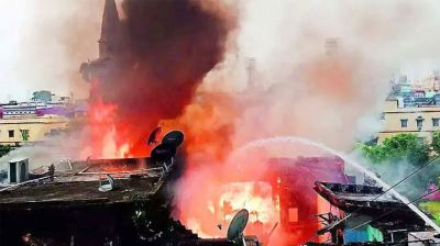 কলকাতার বড়বাজারে হোটেলে ভয়াবহ আগুনে নিহত ১৪