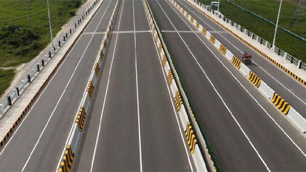 ঘুষের বিনিময়ে ভিটা ও ডোবা হয়েছে বাণিজ্যিক জমি