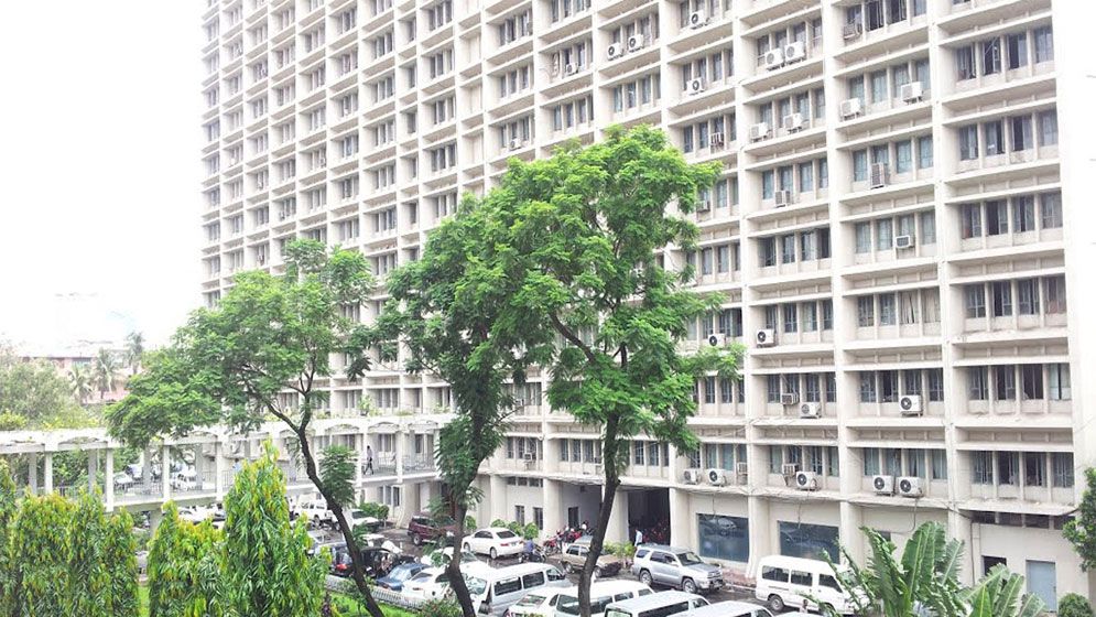 ঈদের টানা ৯ দিনের ছুটির পর সচিবালয়ে প্রাণচাঞ্চল্য