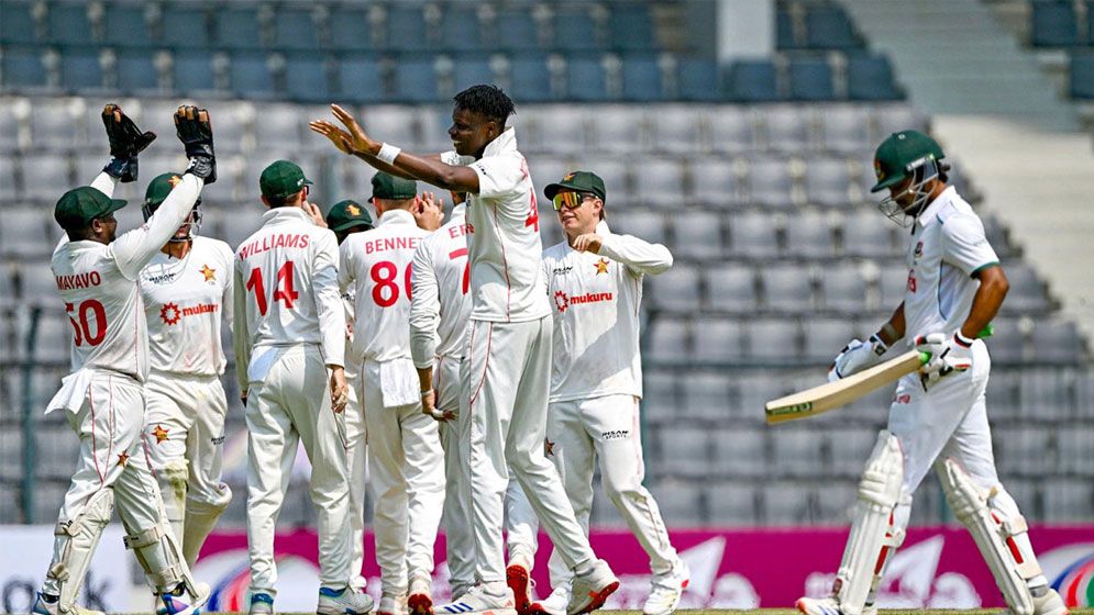 ঘরের মাঠে জিম্বাবুয়ের বিপক্ষে ২০০ রানের নিচে অলআউট বাংলাদেশ