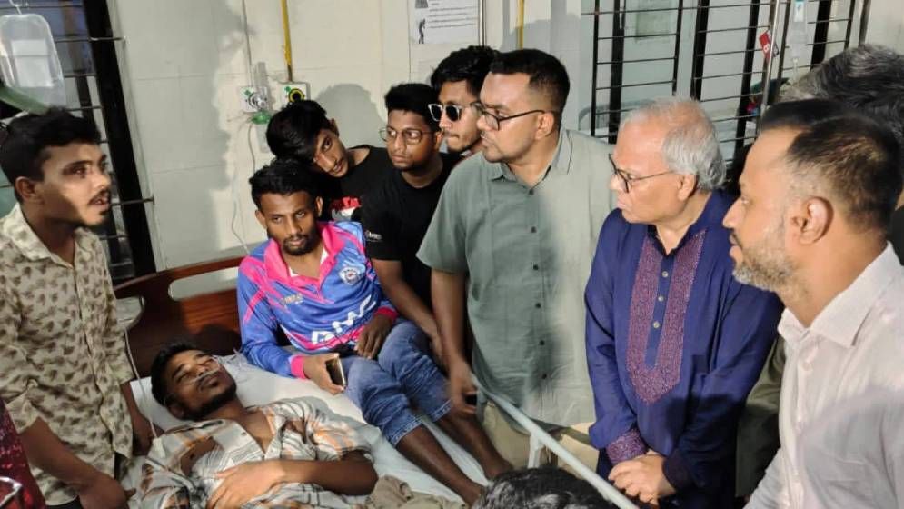 বিষপান করে চোখ হারানো সেই ৪ যুবকের পাশে তারেক রহমান