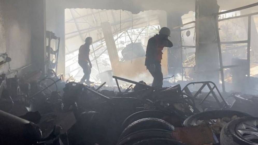 গাজায় স্কুলে ইসরায়েলের বোমা হামলায় নিহত ২৫