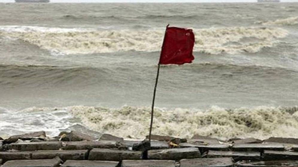 সাগরে সুস্পষ্ট লঘুচাপ, ৩ নম্বর সতর্কতা সংকেত জারি