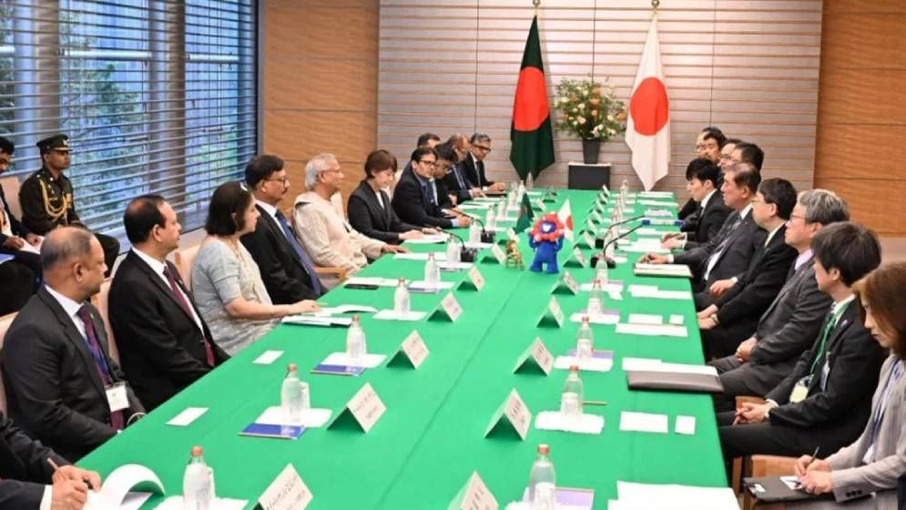 প্রধান উপদেষ্টার সঙ্গে জাপানের প্রধানমন্ত্রীর দ্বিপক্ষীয় বৈঠক শুরু