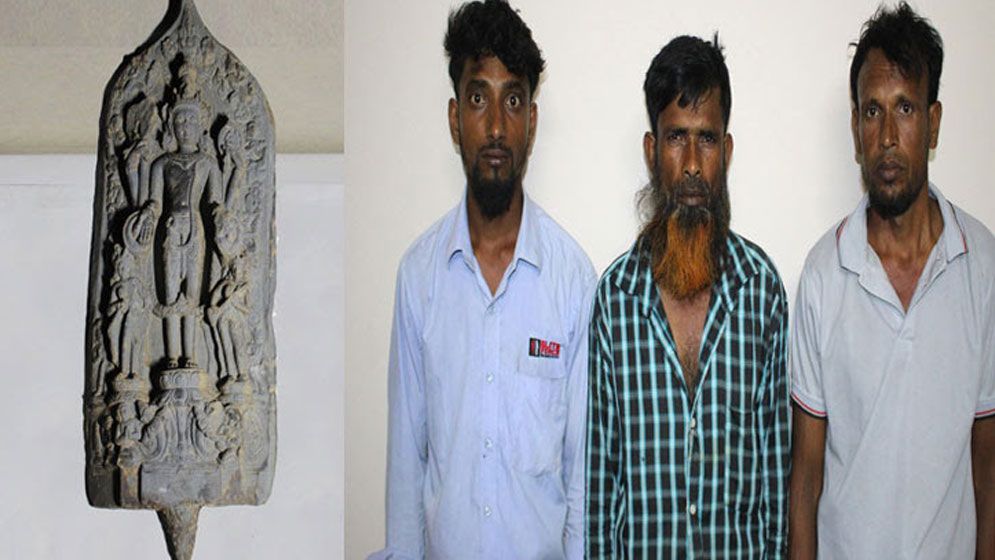 বগুড়ায় কষ্টিপাথরের মূর্তি উদ্ধার, আটক ৩