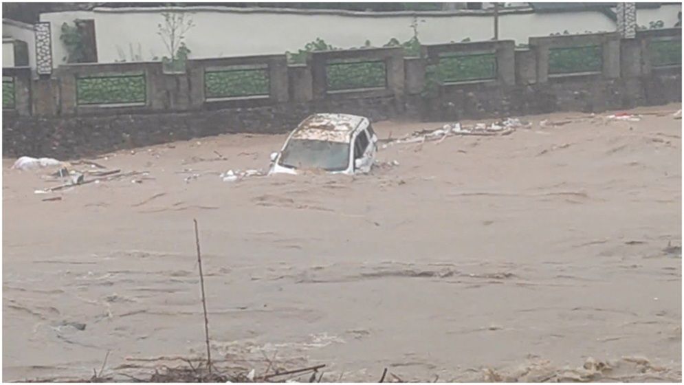 চীনের গুইঝোতে ভারী বর্ষণ ও ভূমিধসে নিহত ৪, নিখোঁজ ১৭ জন