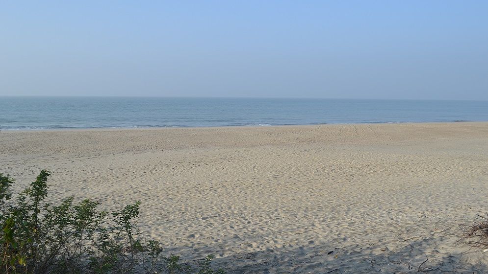 সোনাদিয়ার সৈকত থেকে অজ্ঞাত যুবকের মরদেহ উদ্ধা