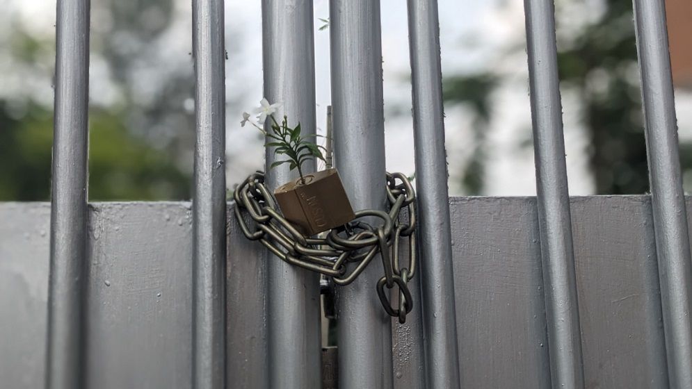 ববি’র উপাচার্যের অপসারণ চেয়ে এবার বাসভবনে তালা