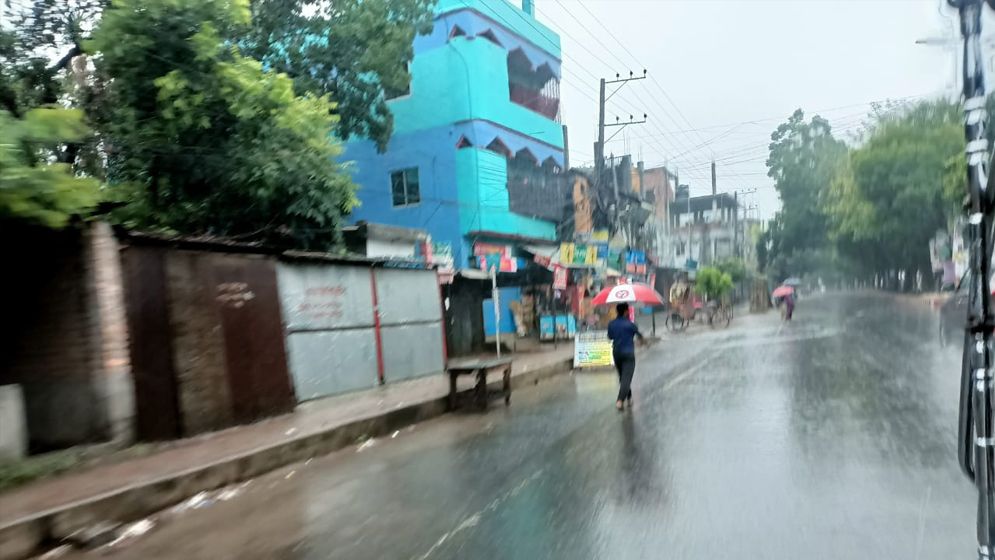 বগুড়ায় মৌসুমের সর্বোচ্চ বৃষ্টিপাতের রেকর্ড