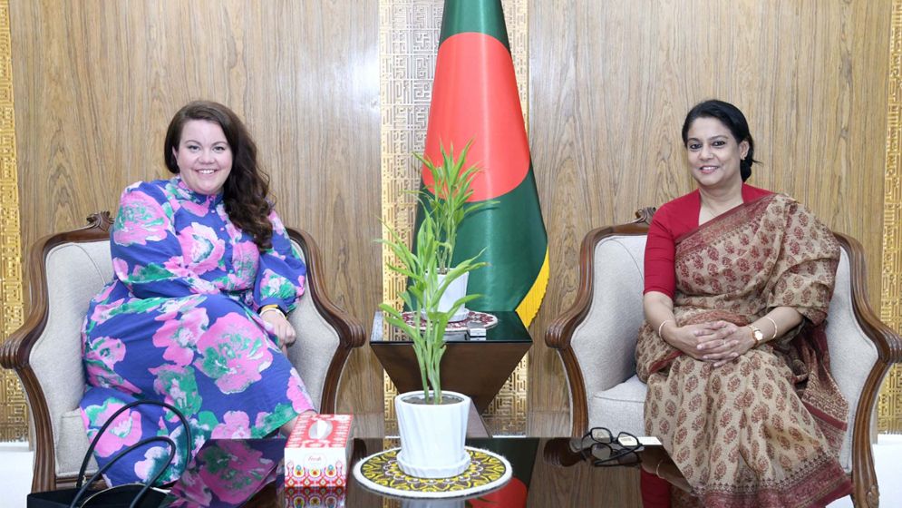 পরিবেশ উপদেষ্টার সাথে নরওয়ের স্টেট সেক্রেটারির বৈঠক