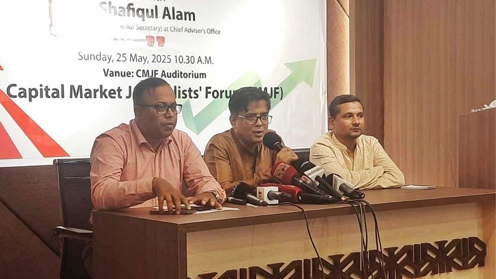 চট্টগ্রাম বন্দর কাউকে দেয়া হচ্ছে না: প্রেস সচিব