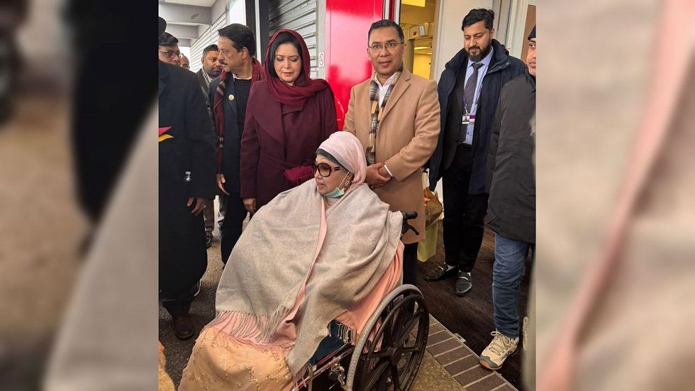 একদিন পিছিয়ে গেল খালেদা জিয়ার দেশে ফেরার তারিখ