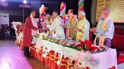 আন্তর্জাতিক নৃত্য দিবসের অনুষ্ঠানে সম্মাননা পেলেন বগুড়ার মাহাবুব