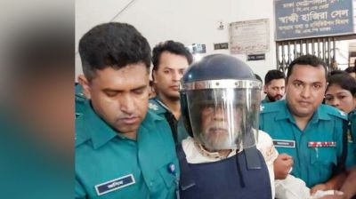 হ্যান্ডকাপে হাত কেটেছে সাবেক মন্ত্রী আমুর