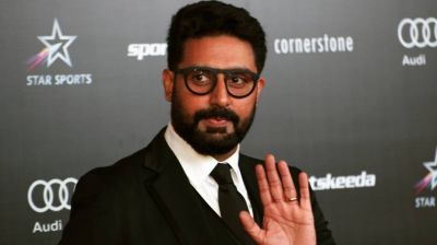 অল্পের জন্য প্রাণে বাঁচলেন অভিষেক বচ্চন!