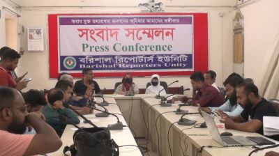 ধর্ষণ মামলা তুলে নিতে হুমকি: সাবেক এমপি আবুল হোসেন খানের বিরুদ্ধে অভিযোগ