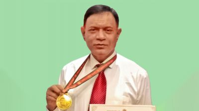 প্রাথমিকে দেশের শ্রেষ্ঠ প্রধান শিক্ষক বগুড়ার মোস্তফা কামাল