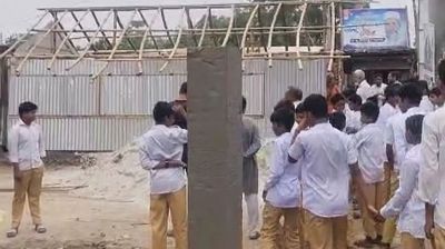 স্কুলের জমিতে দোকানঘর নির্মাণের অভিযোগ বিএনপি নেতার বিরুদ্ধে