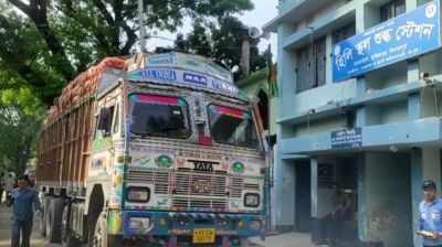 বুদ্ধ পূর্ণিমায় হিলি স্থলবন্দরে পণ্য আমদানি-রপ্তানি বন্ধ
