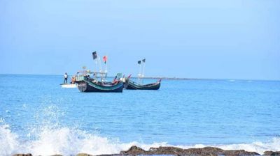 নাফনদী থেকে তিন বাংলাদেশিকে ধরে নিয়ে গেল আরাকান আর্মি