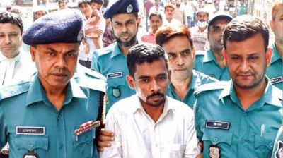 হত্যাচেষ্টা মামলায় আত্মসমর্পণের পর মিল্টন সমাদ্দার ও স্ত্রী কারাগারে